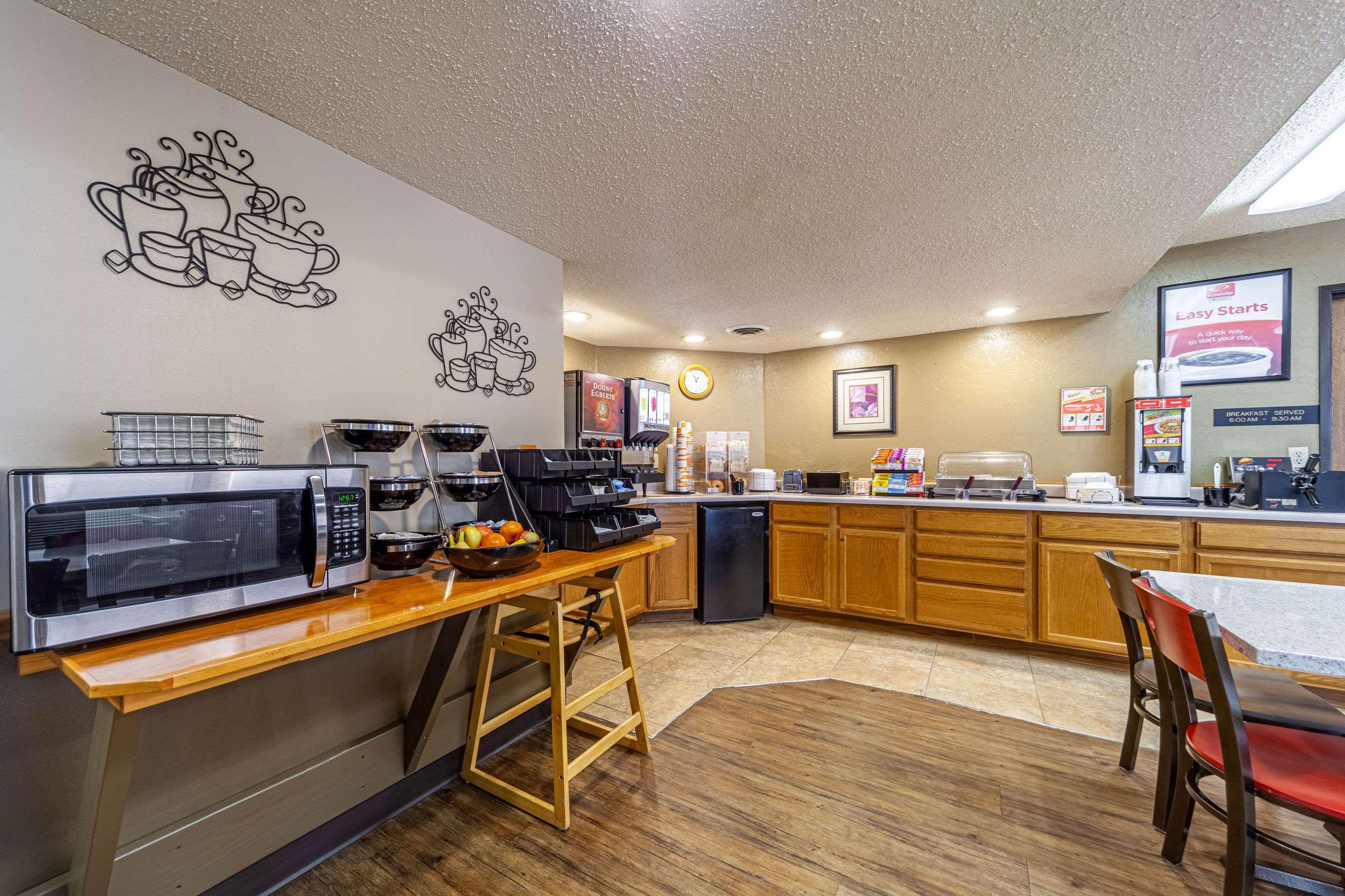 Lodge Econo