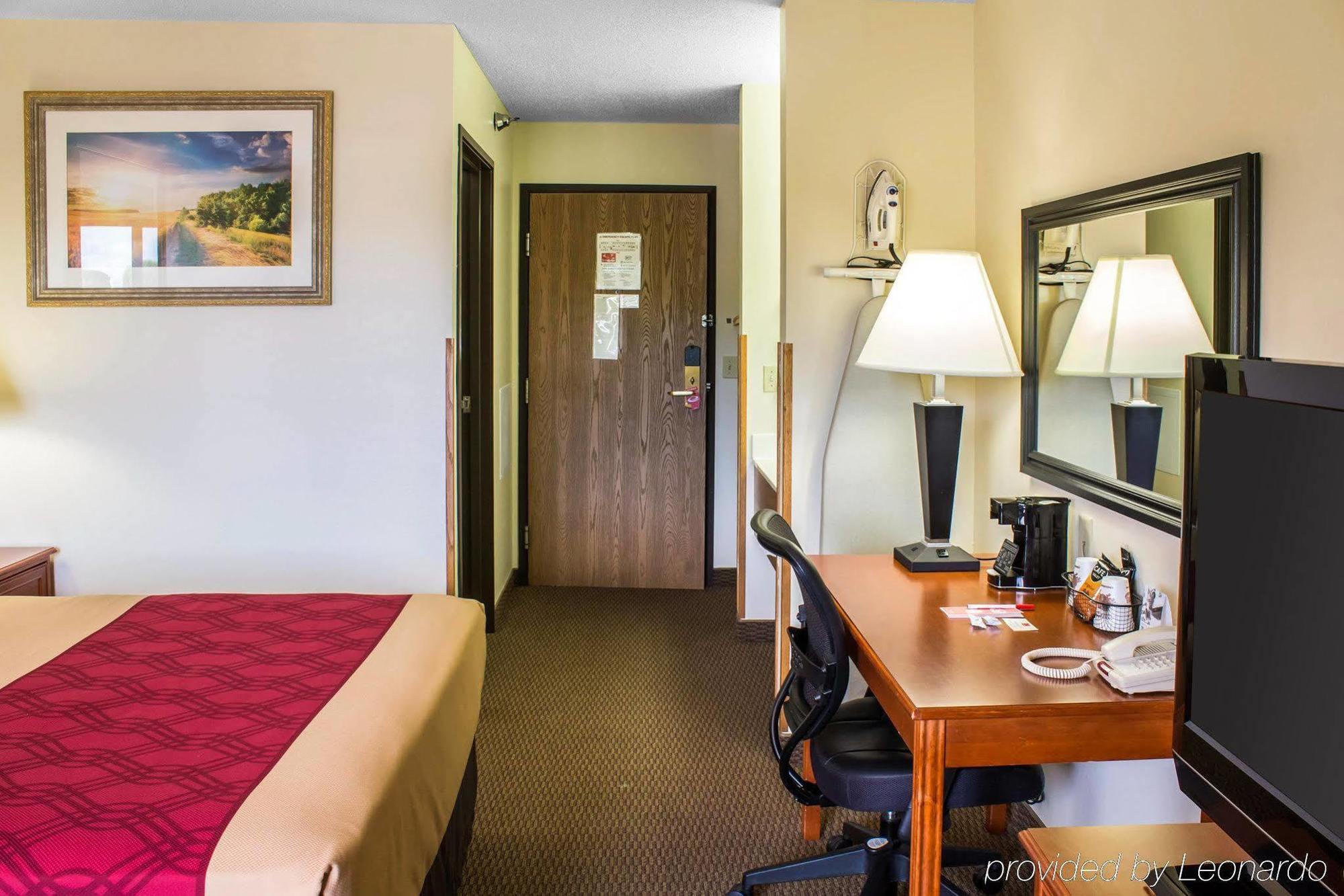 Lodge Econo